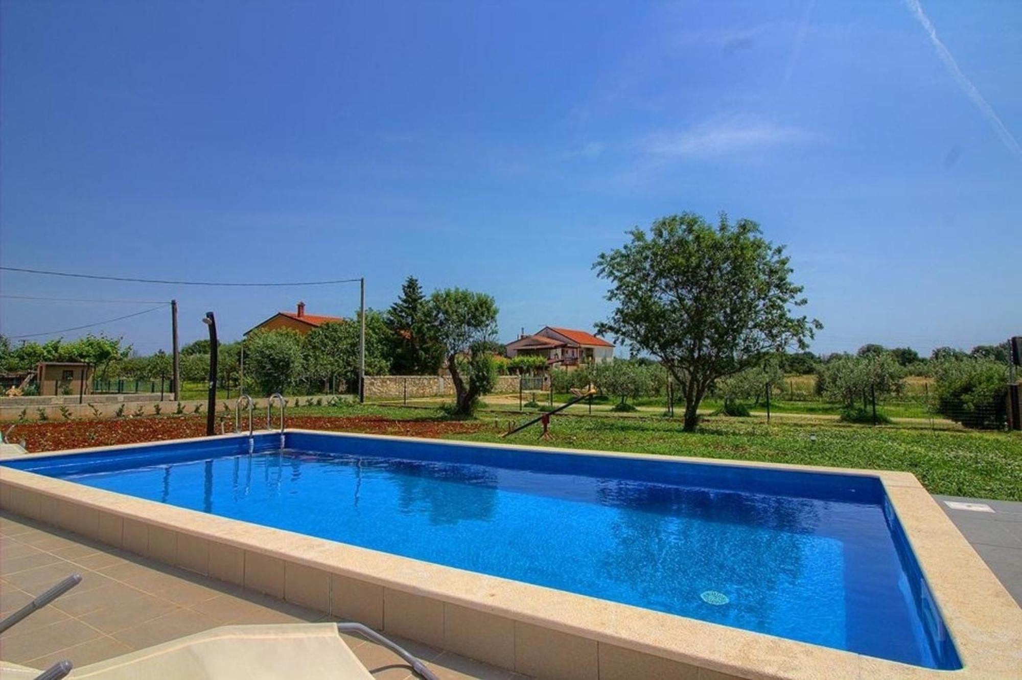 Mit Privatpool Fuer 10 Personen Ca 150 Qm In Medulin, Istrien Suedkueste Von Istrien *